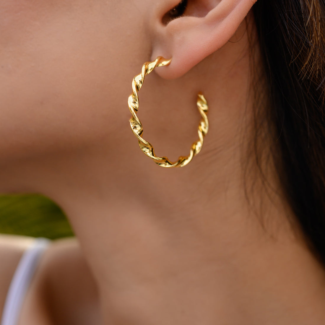 Round Twisted Hoops