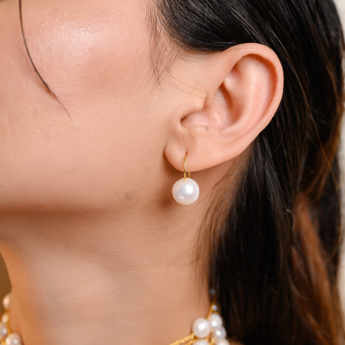 PEARL ARC DROP EARRING