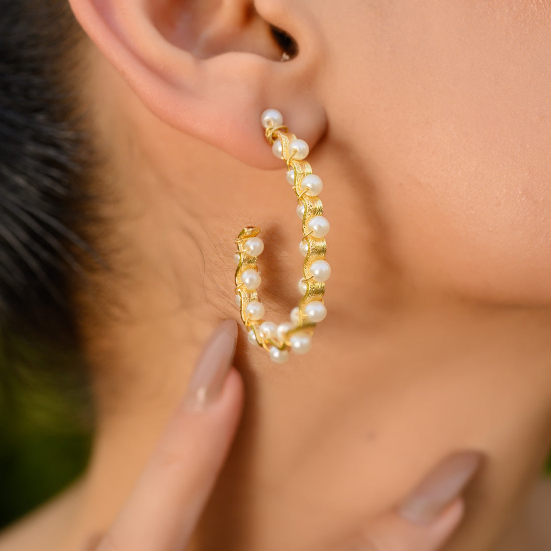 PRETTY PEARL EARRINGS