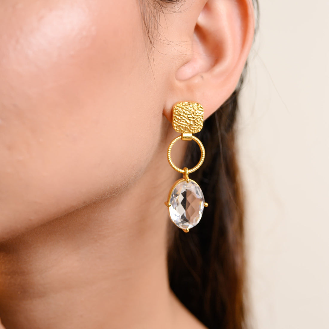 CRYSTAL DROP EARRING