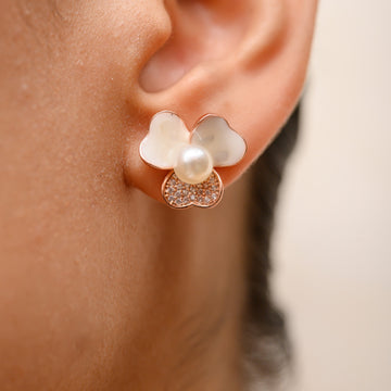 PEARL FLOWER EARRINGS