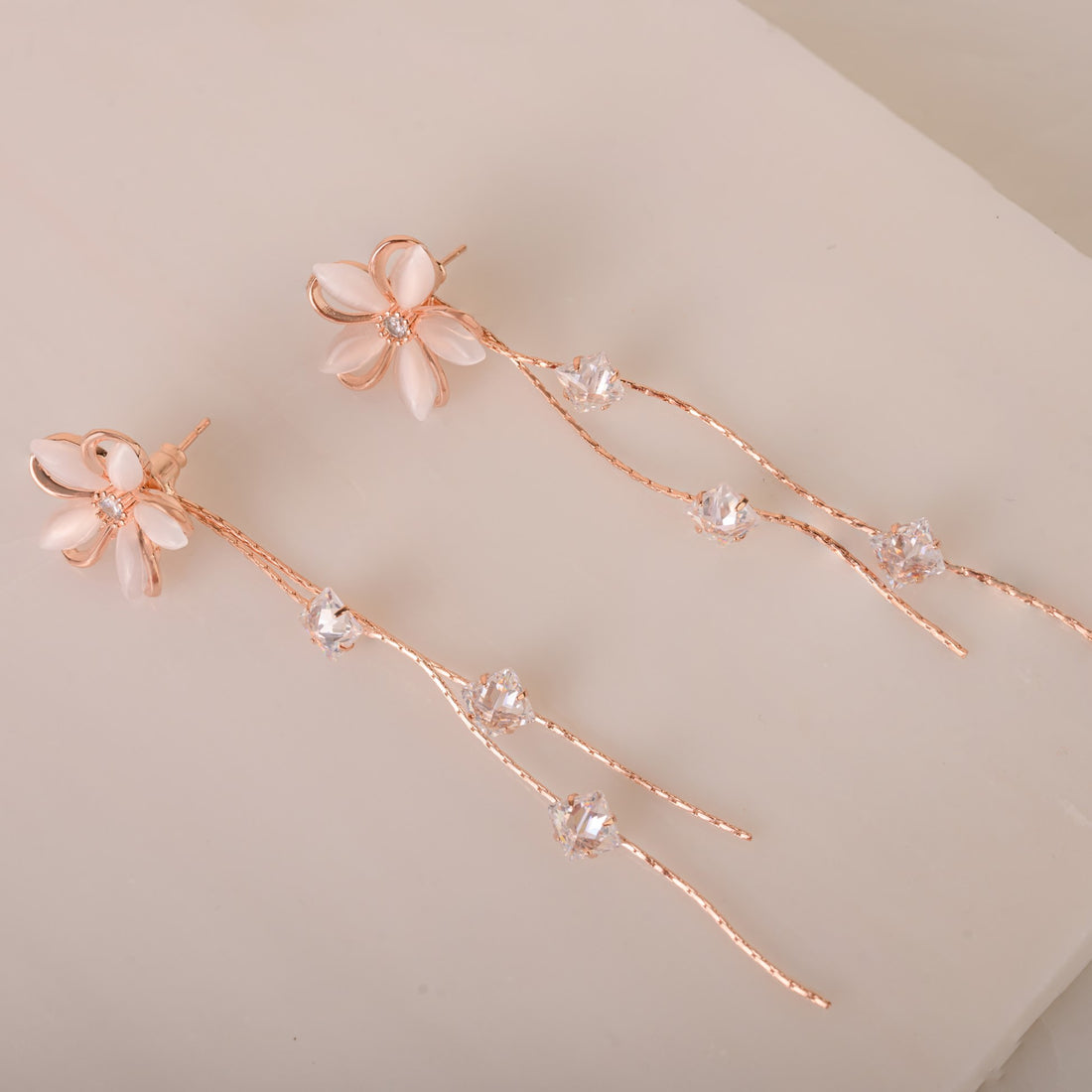 FLOWER TASSEL EARRING